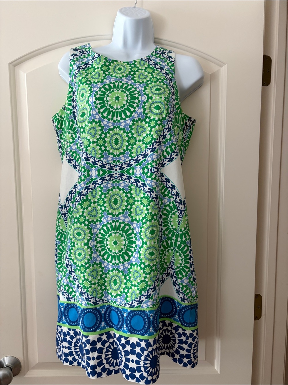 London Times Green and Blue Printed Sleeveless Shift Dress